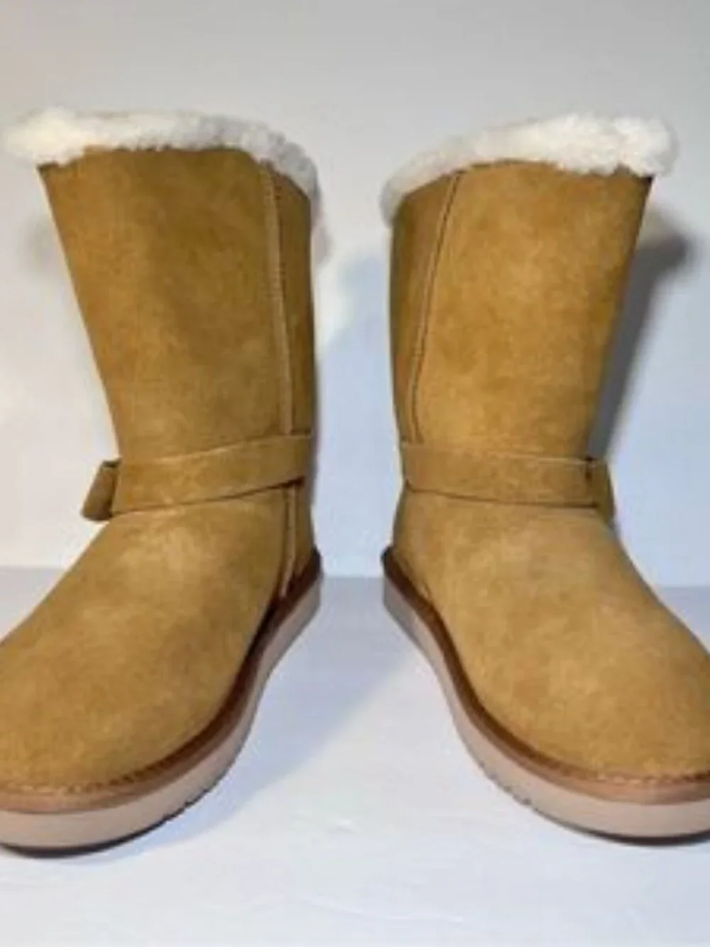 Koolaburra by UGG Arlena Suede Bow Short Boots